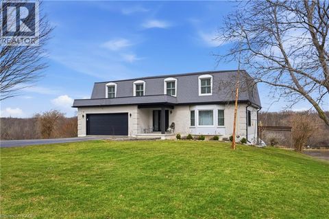 296 RIDGE Road W Grimsby ON L3M4E7