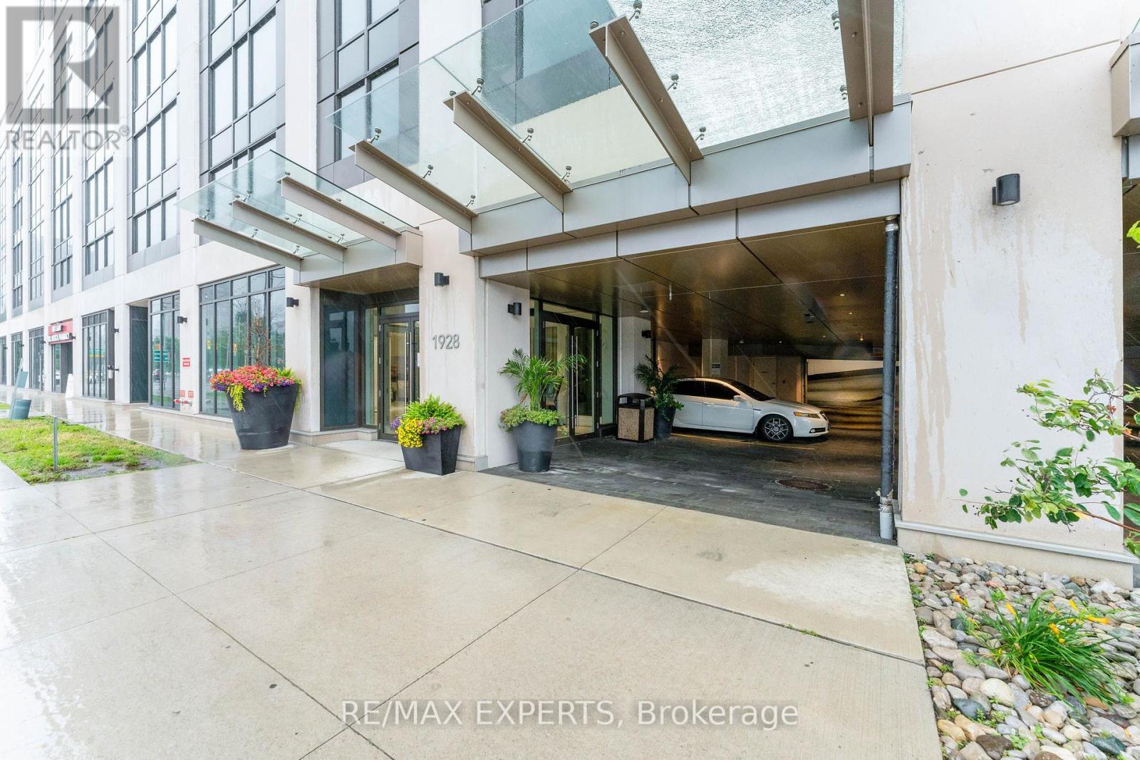 3802 - 1928 LAKE SHORE BOULEVARD W