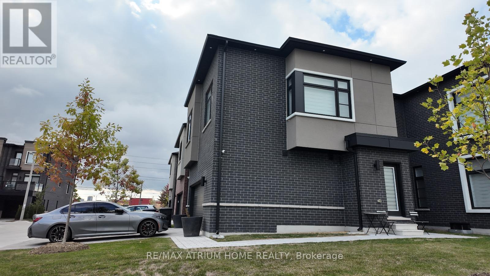 5 NORBURY CRESCENT