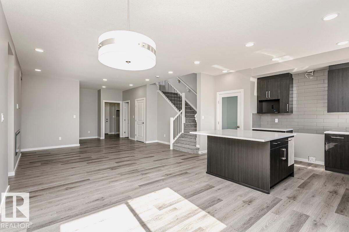 2607 5 AV SW