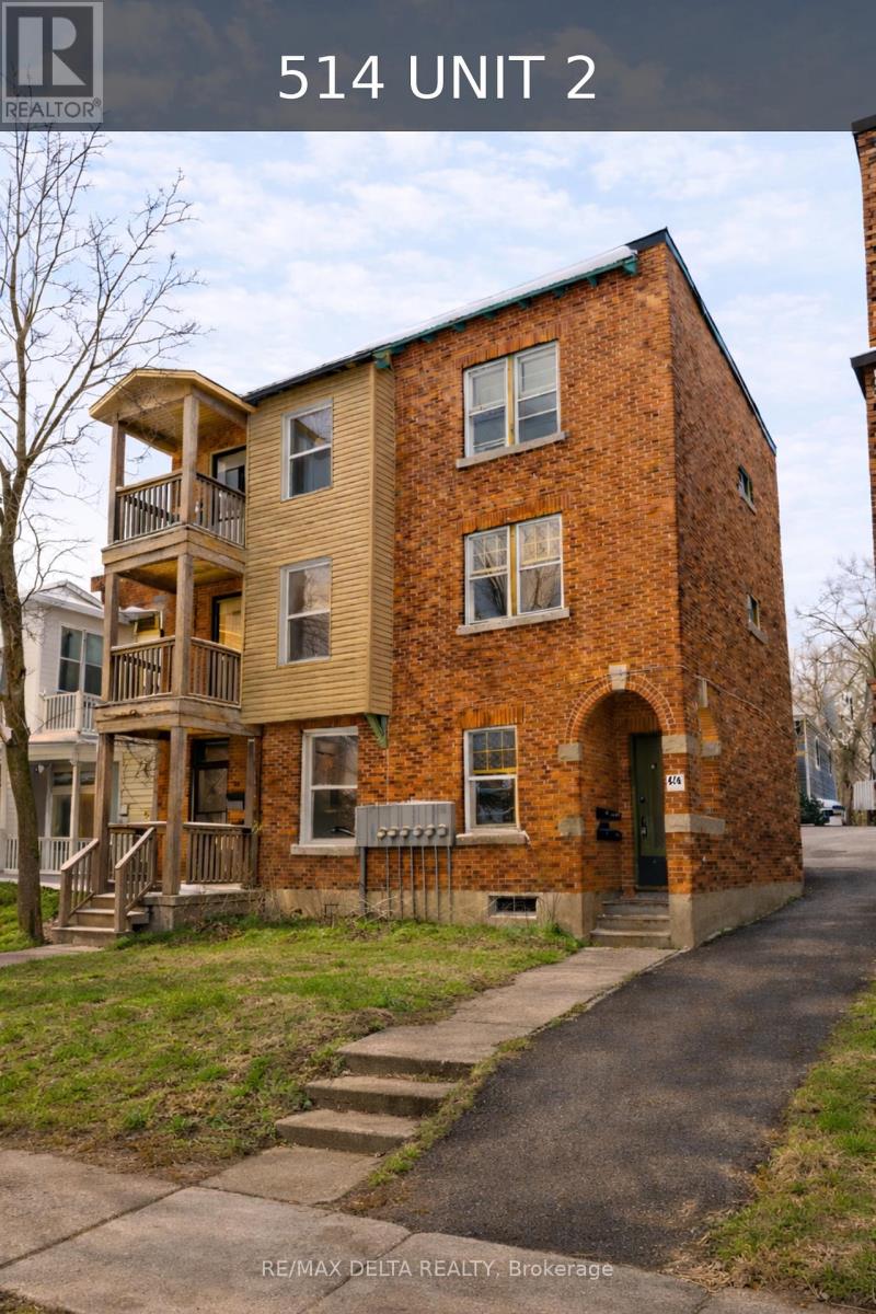 Photo 1 of 5 — 2 - 514 BAY STREET Unit 2, Ottawa, ON K1R6B3