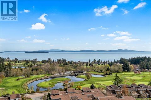 503 5388 Hill Rise Terr Saanich BC V8Y3K3