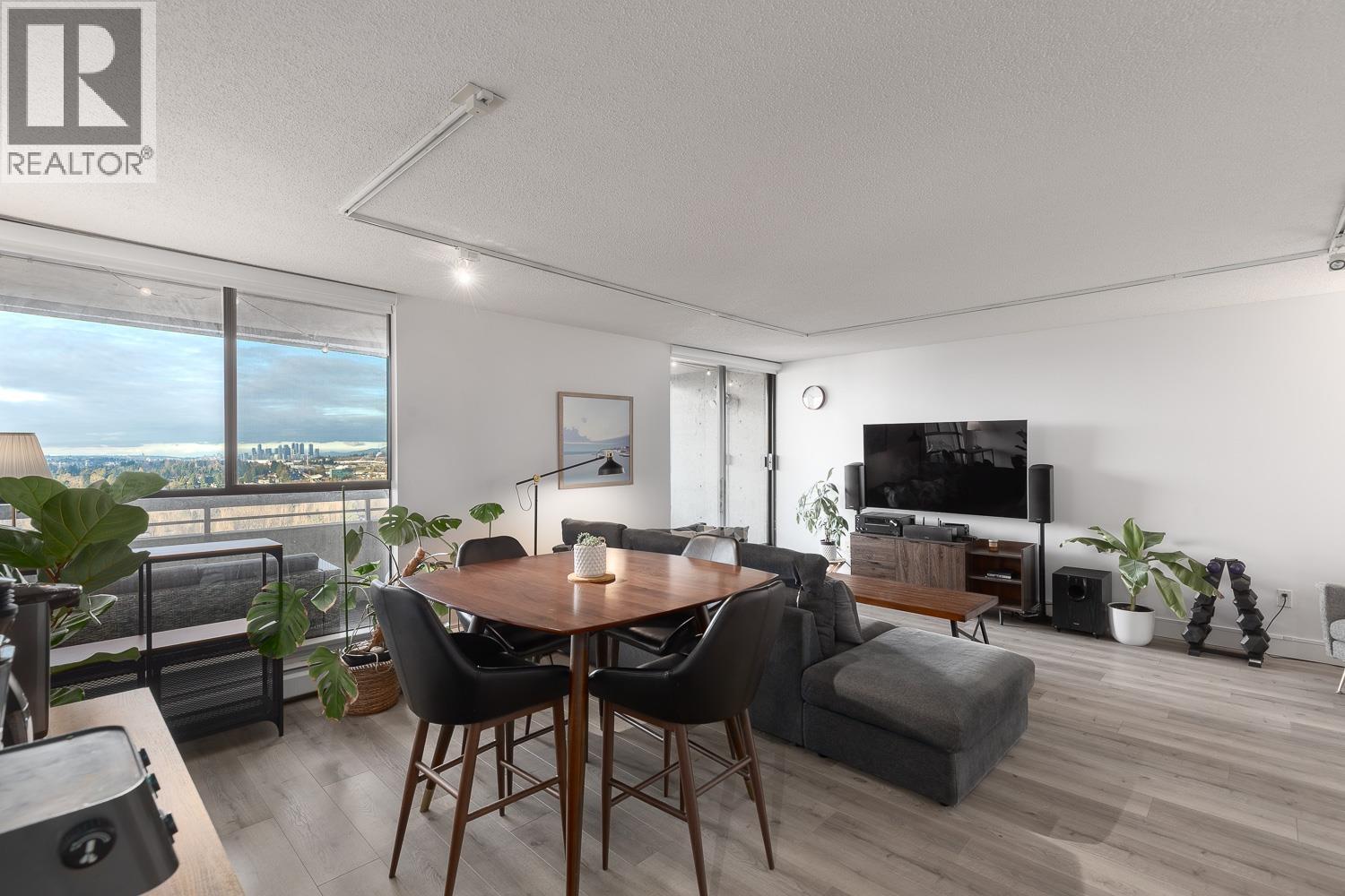 2101 3771 BARTLETT COURT