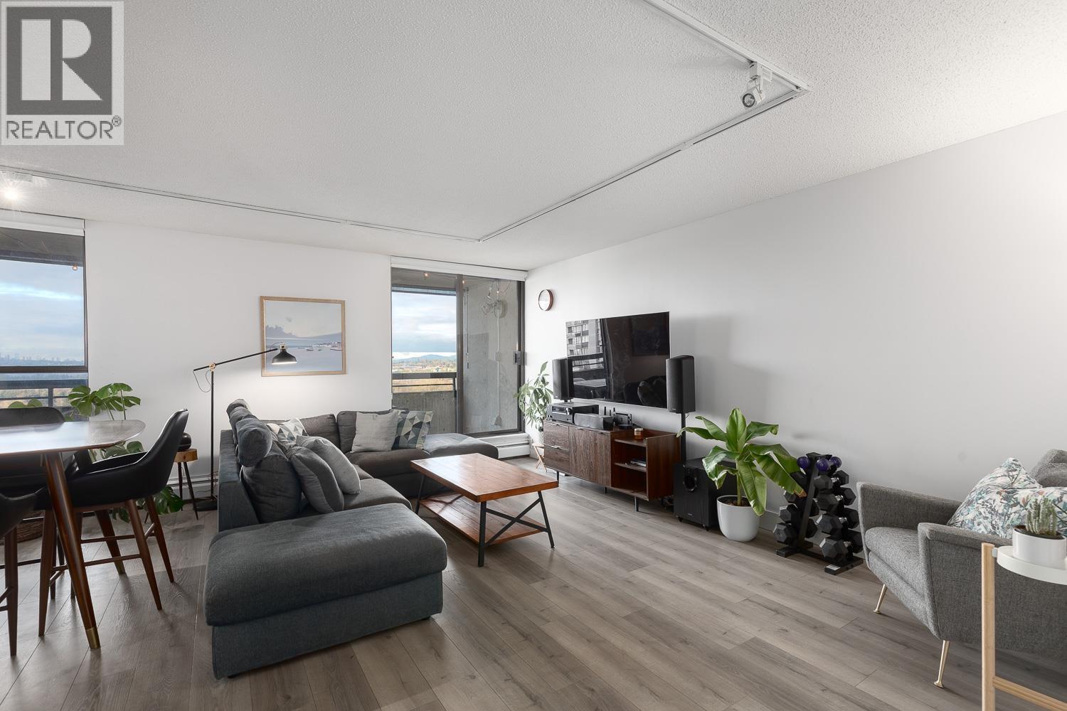 2101 3771 BARTLETT COURT