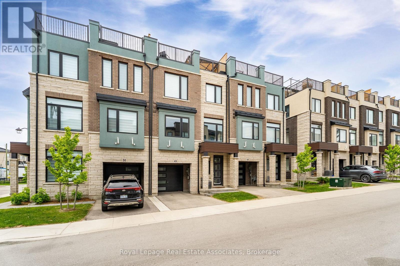 49 - 314 EQUESTRIAN WAY