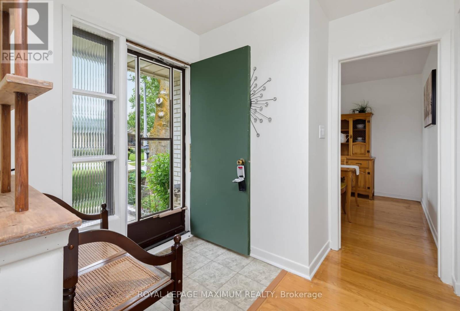 41 STRATHAVON DRIVE