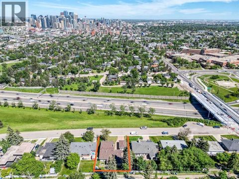 1721 22 Street SW Calgary AB T3C1H4