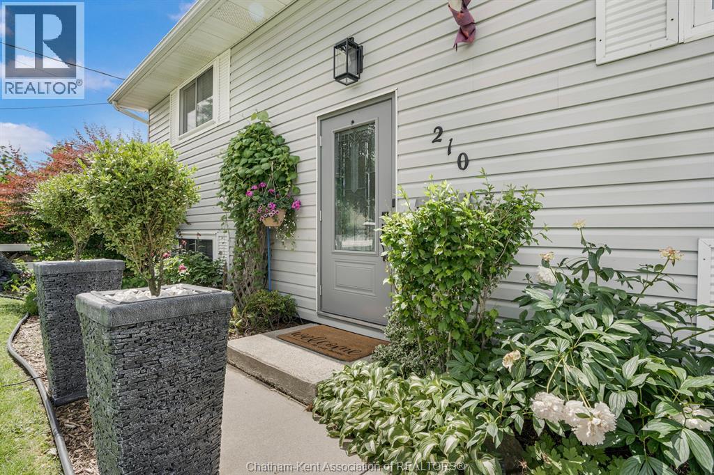 210 Chatham STREET North