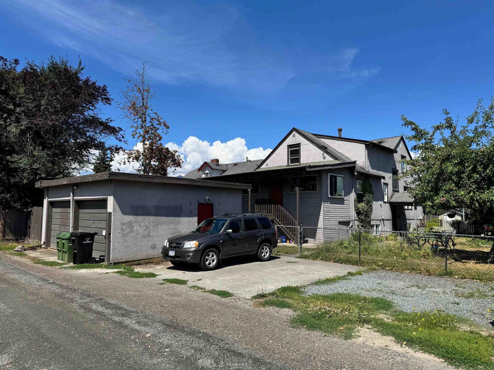 46198 FIRST AVENUE|Chilliwack Proper East