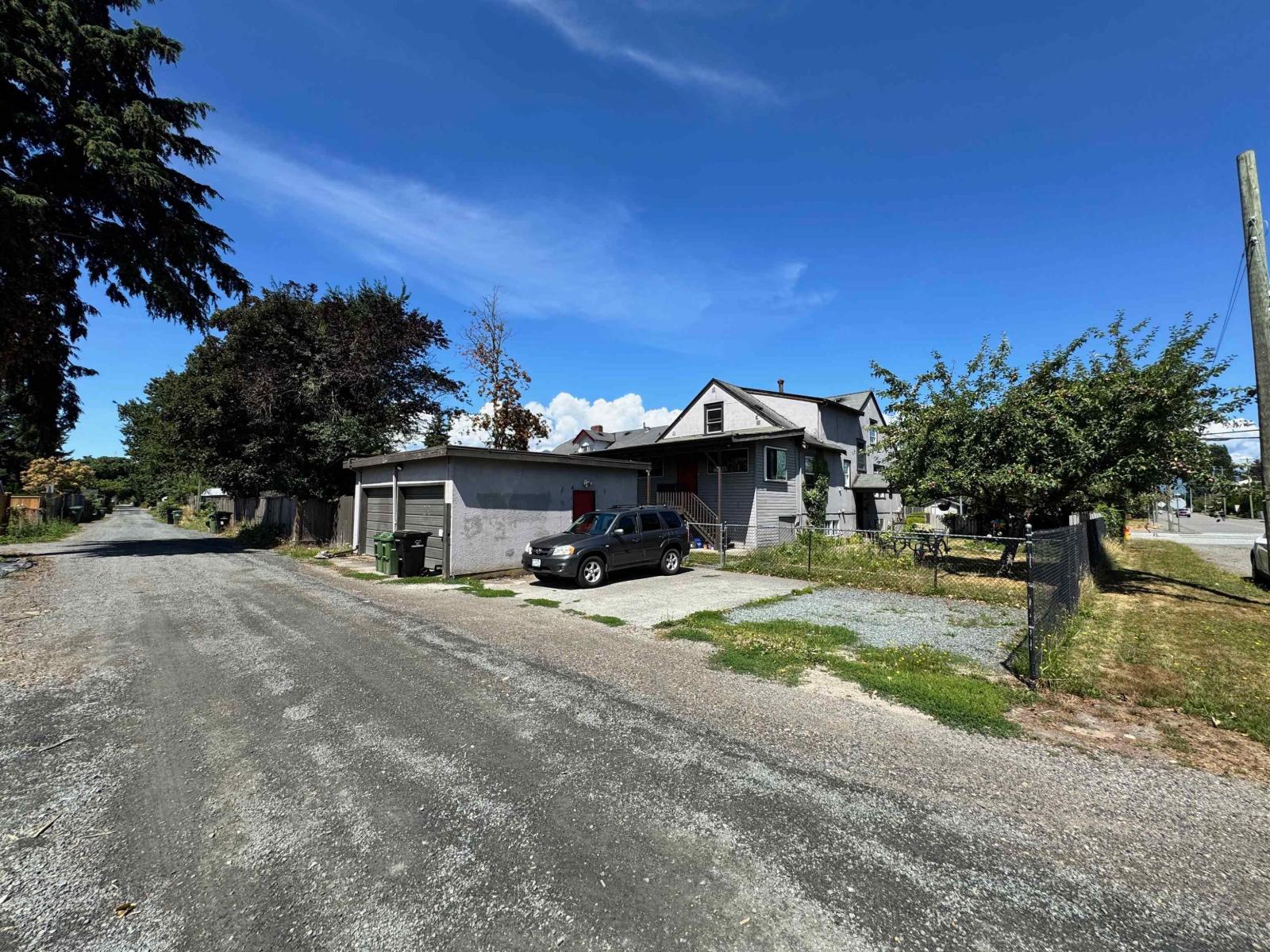 46198 FIRST AVENUE|Chilliwack Proper East