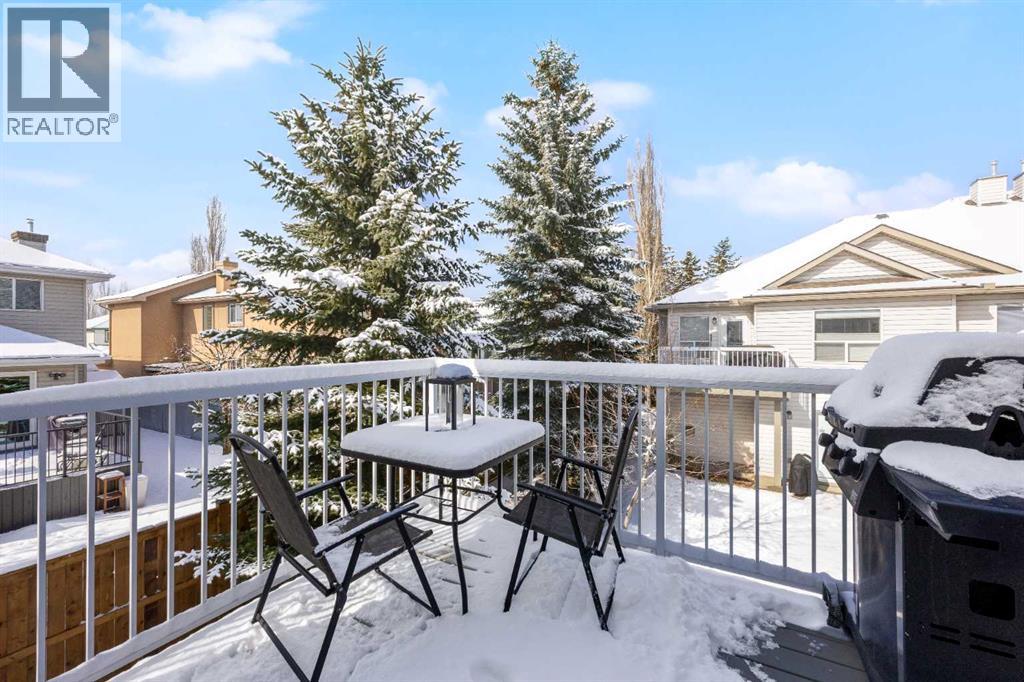 104 Mt Douglas Villas SE