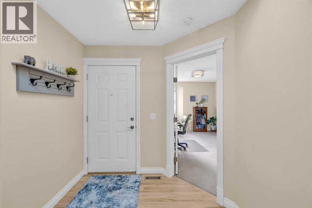 104 Mt Douglas Villas SE