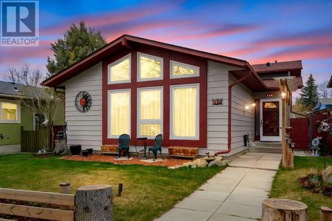 172 Suncrest Way SE Calgary AB T2X1W4
