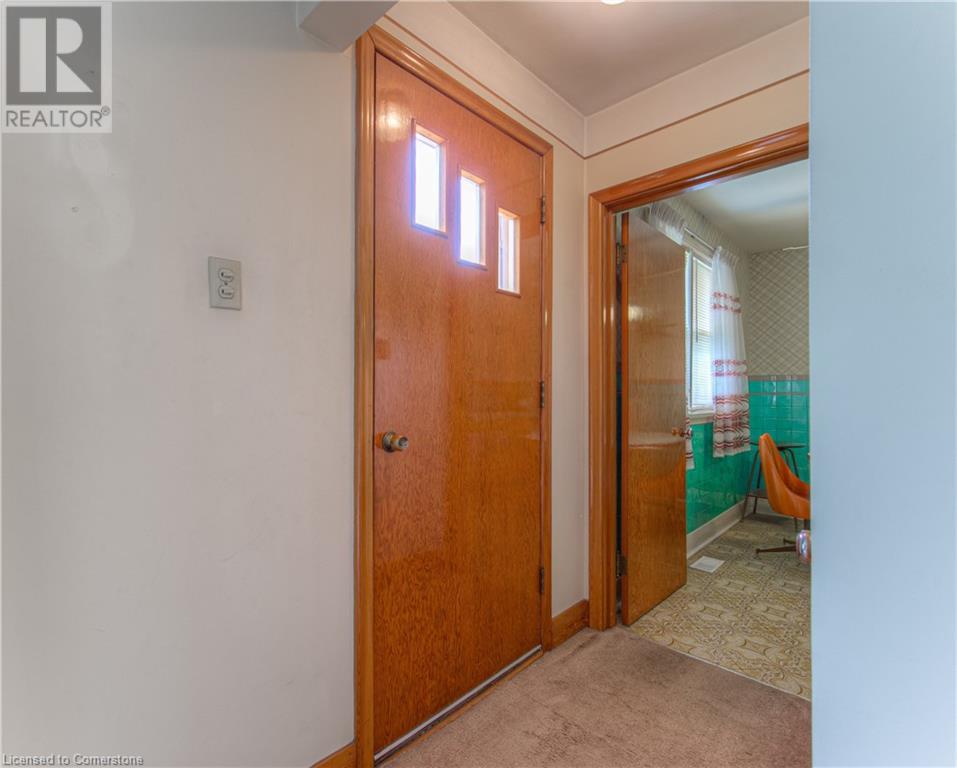 48 ENGLEWOOD Place