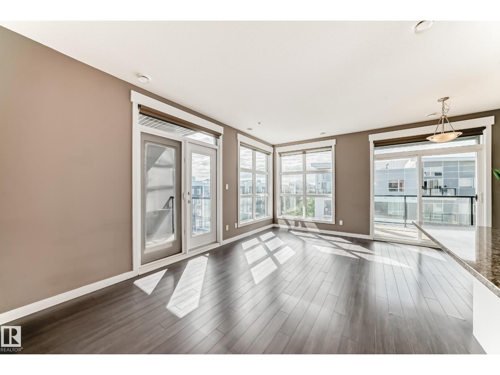 #504 10518 113 ST NW