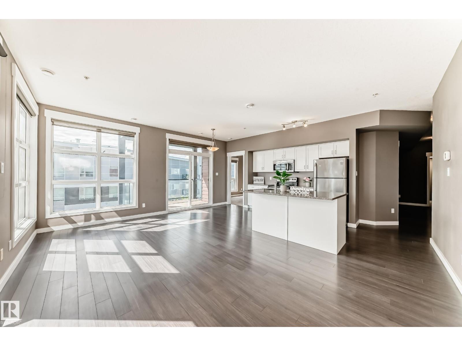 #504 10518 113 ST NW