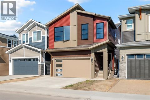 154 Silver Spruce Grove SW Calgary AB T2X5M2
