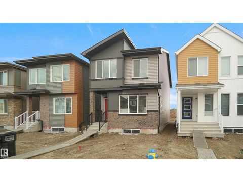 21139 25 AV NW Edmonton AB T6M3C4