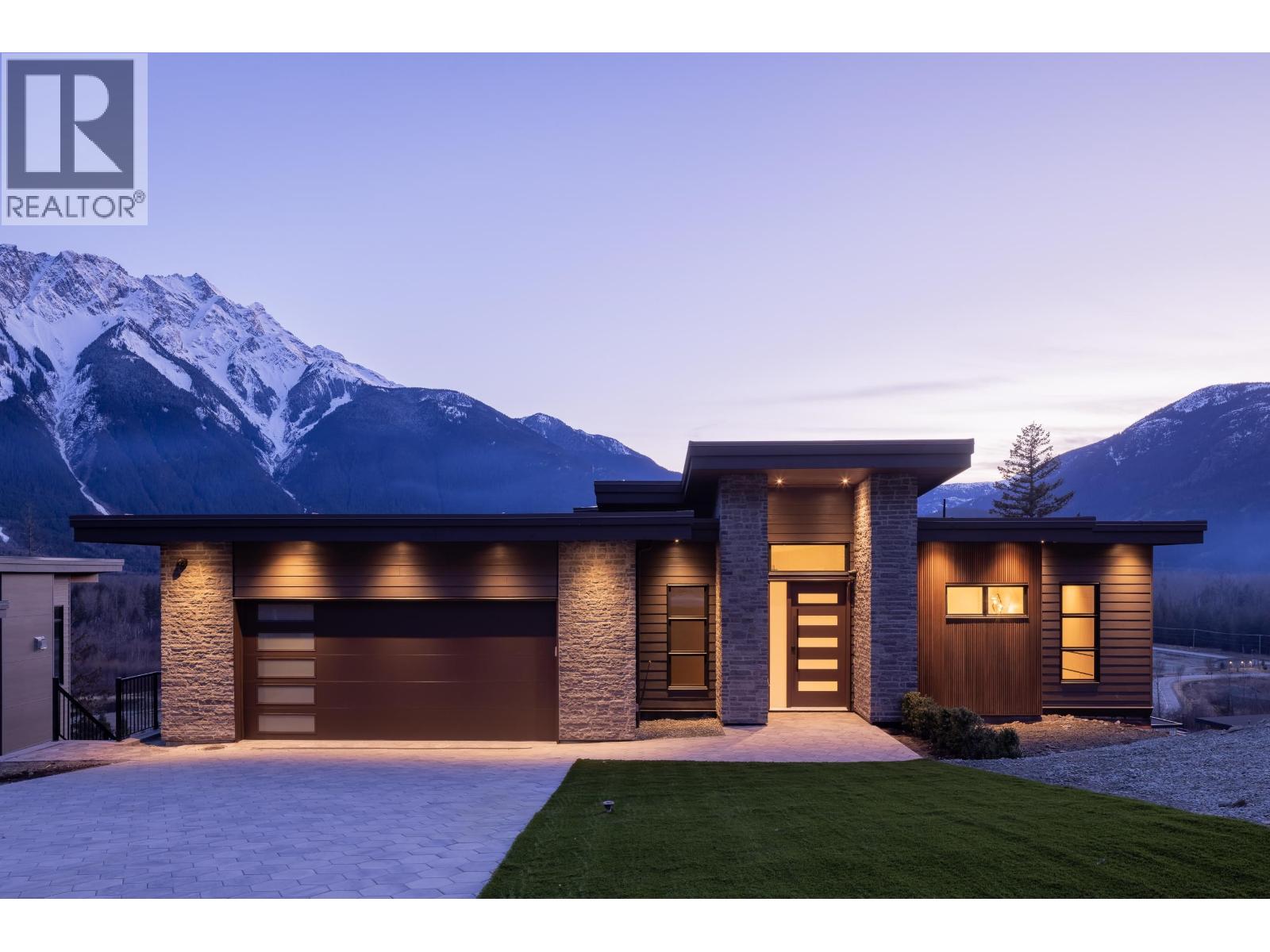 7683 CERULEAN DRIVE