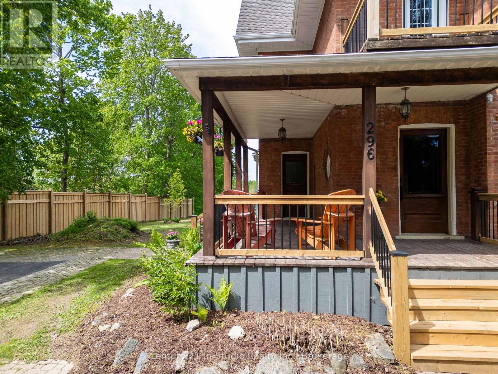 296 GARAFRAXA ST STREET
