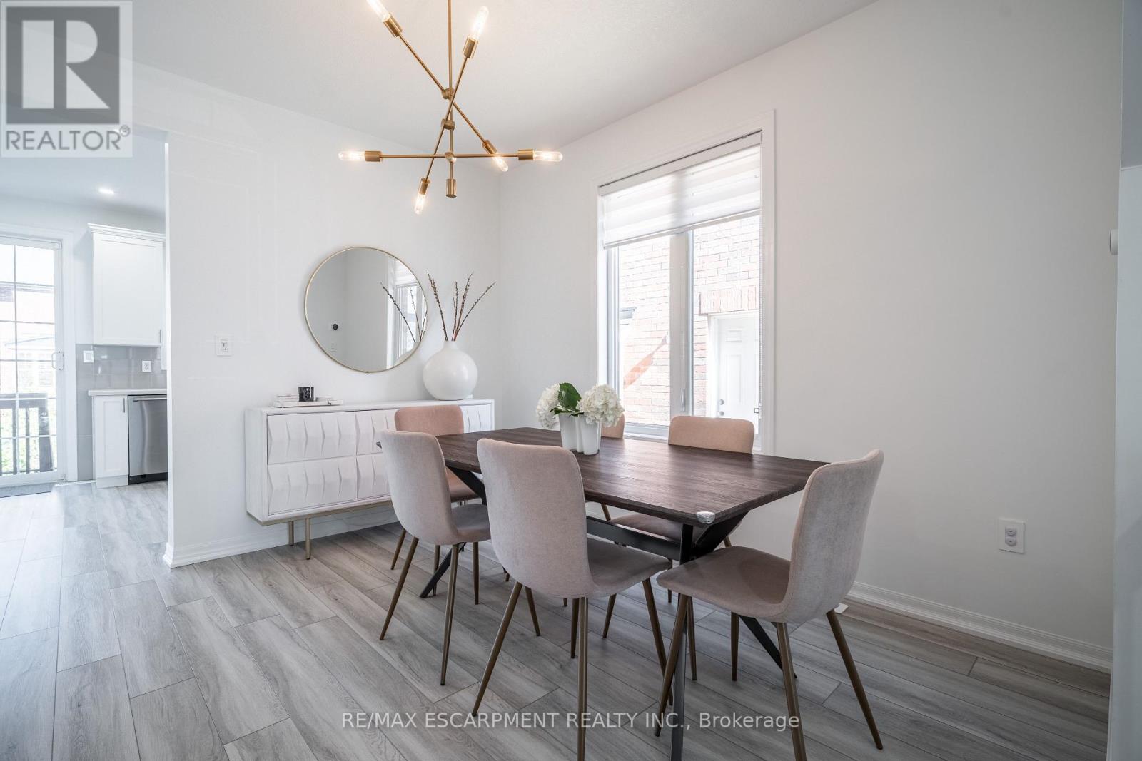 80 MONTREAL CIRCLE