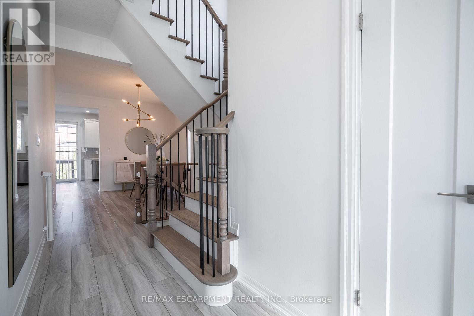 80 MONTREAL CIRCLE