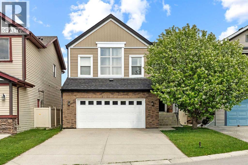 137 Copperleaf Bay SE