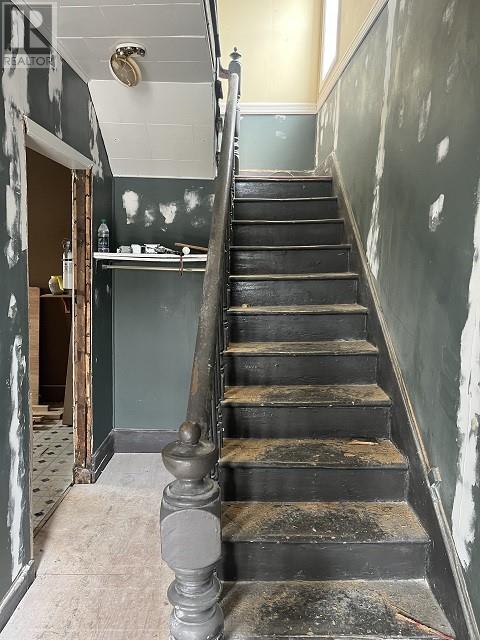 44 MacFarlane Street