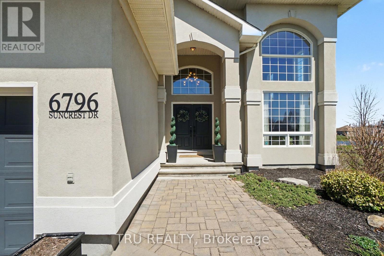 6796 SUNCREST DRIVE