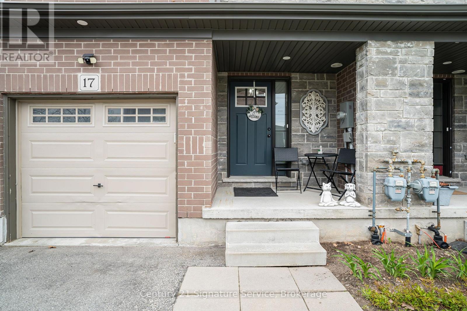 17 - 135 HARDCASTLE DRIVE