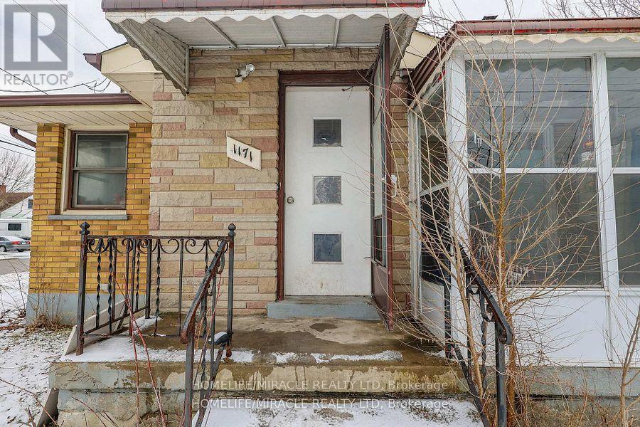 1171 OXFORD STREET E