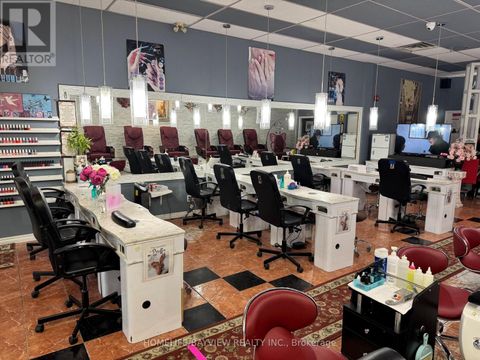 4 - 1881 STEELES AVENUE W Toronto (Bathurst Manor) ON M3H5Y4