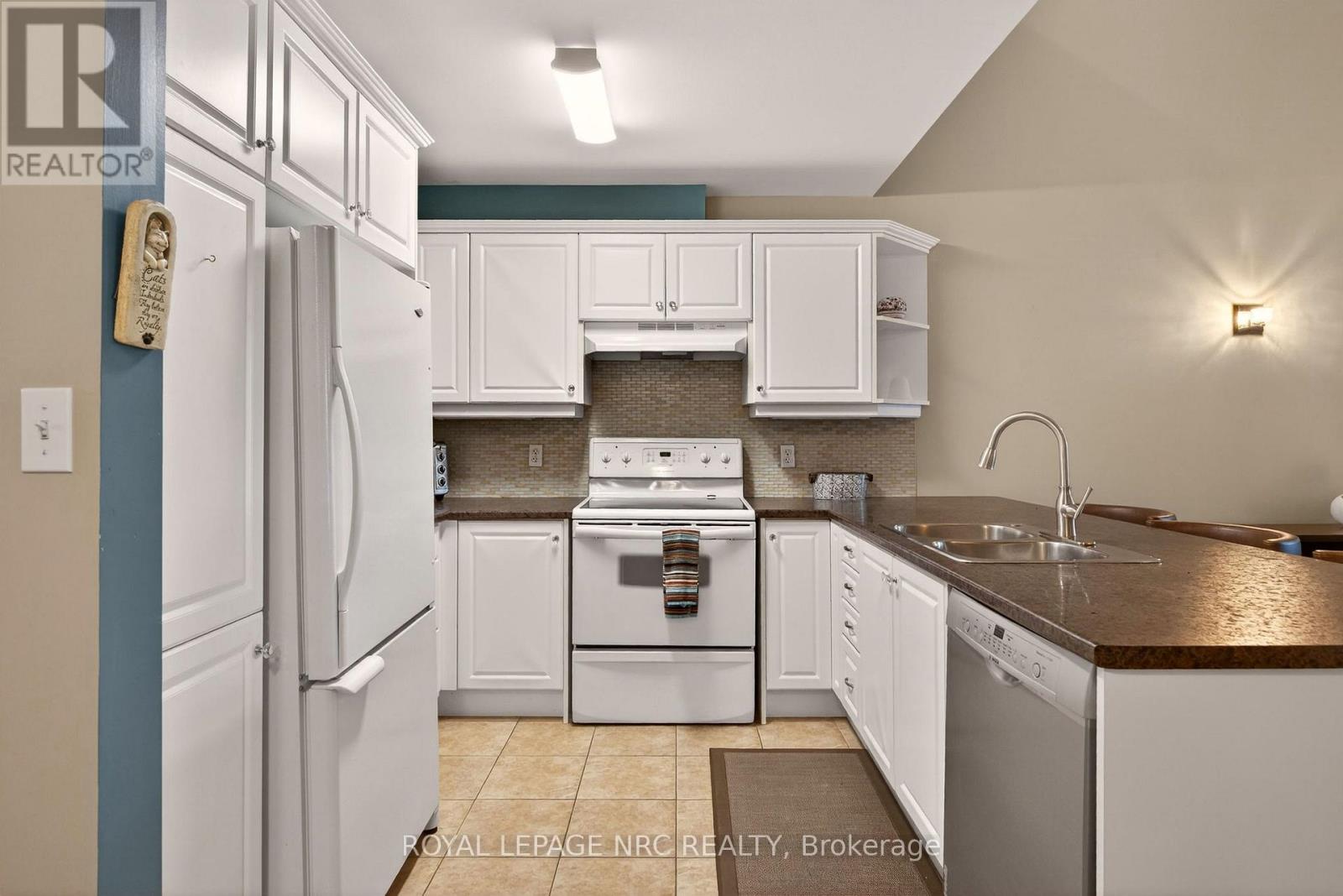 9 - 4300 KALAR ROAD