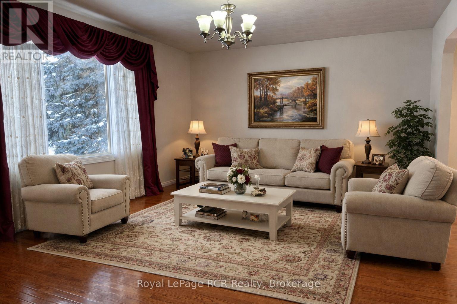 218 4TH STREET CRESCENT