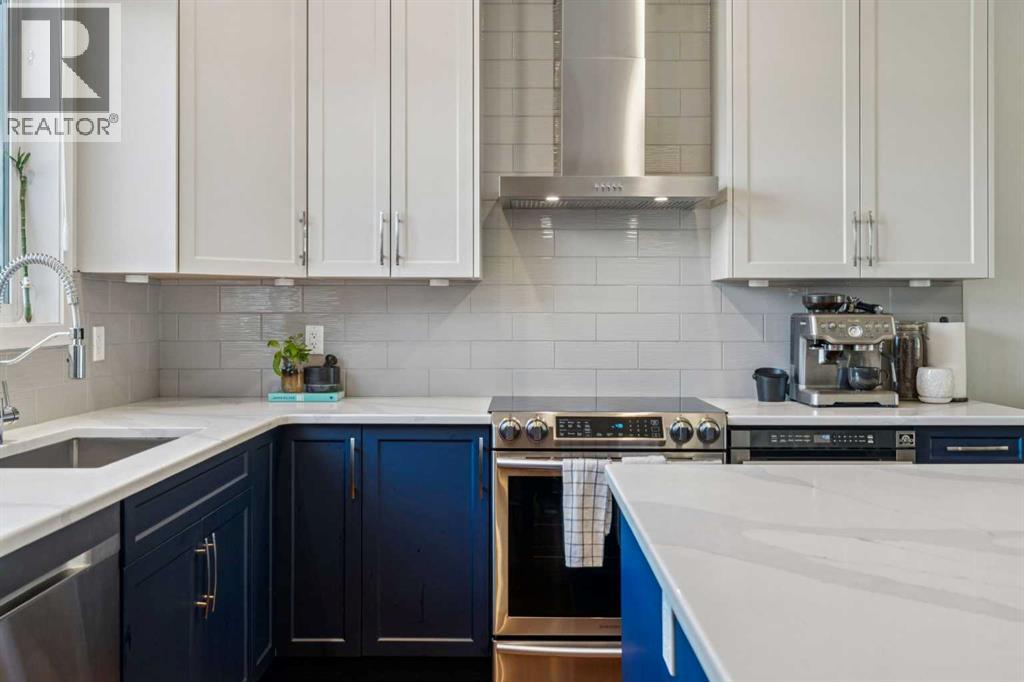 480 River Heights Green