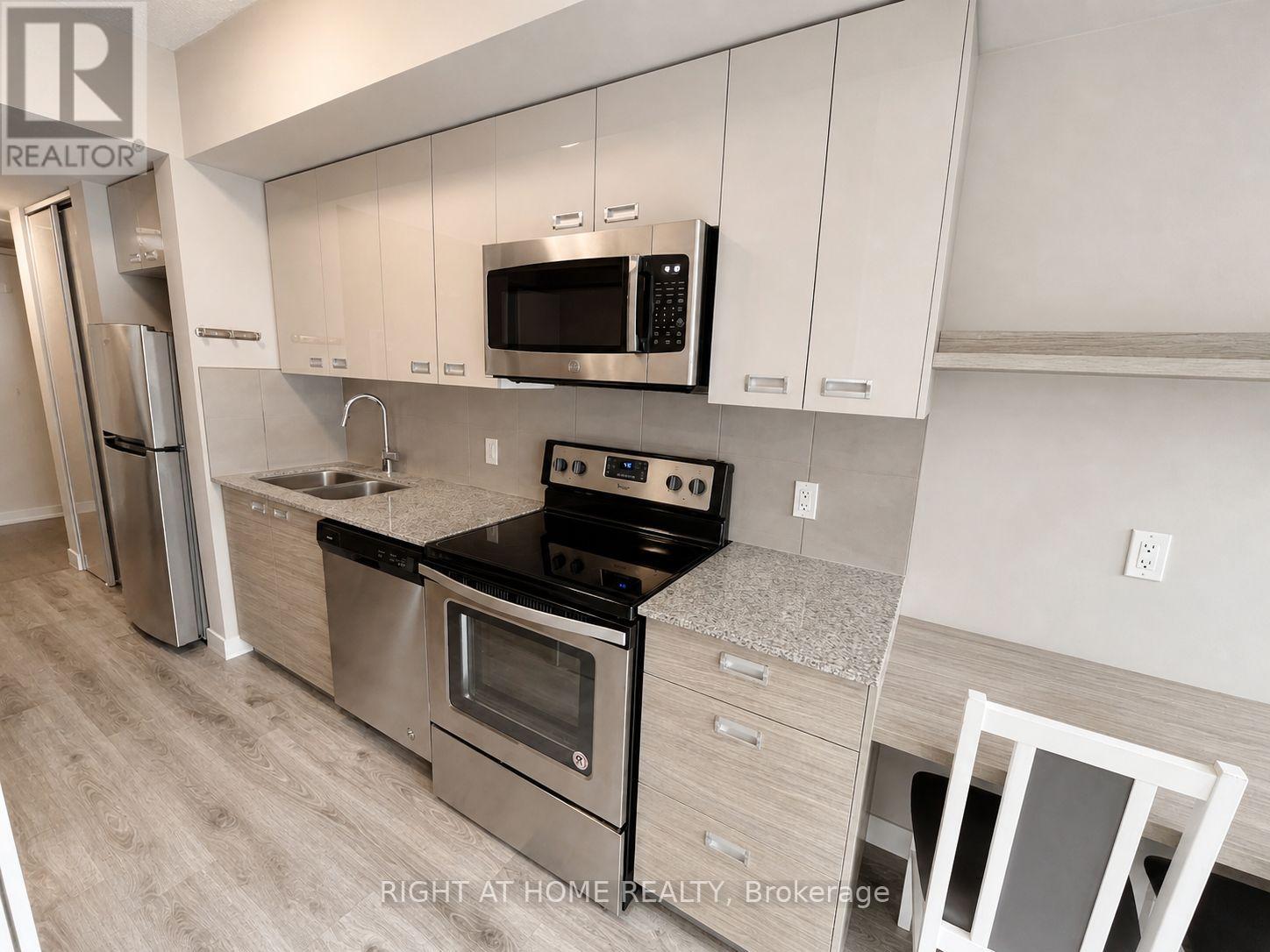 421 - 308 LESTER STREET