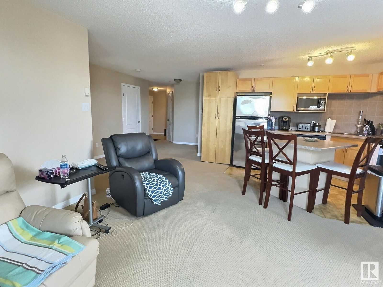 #304 111 EDWARDS DR SW