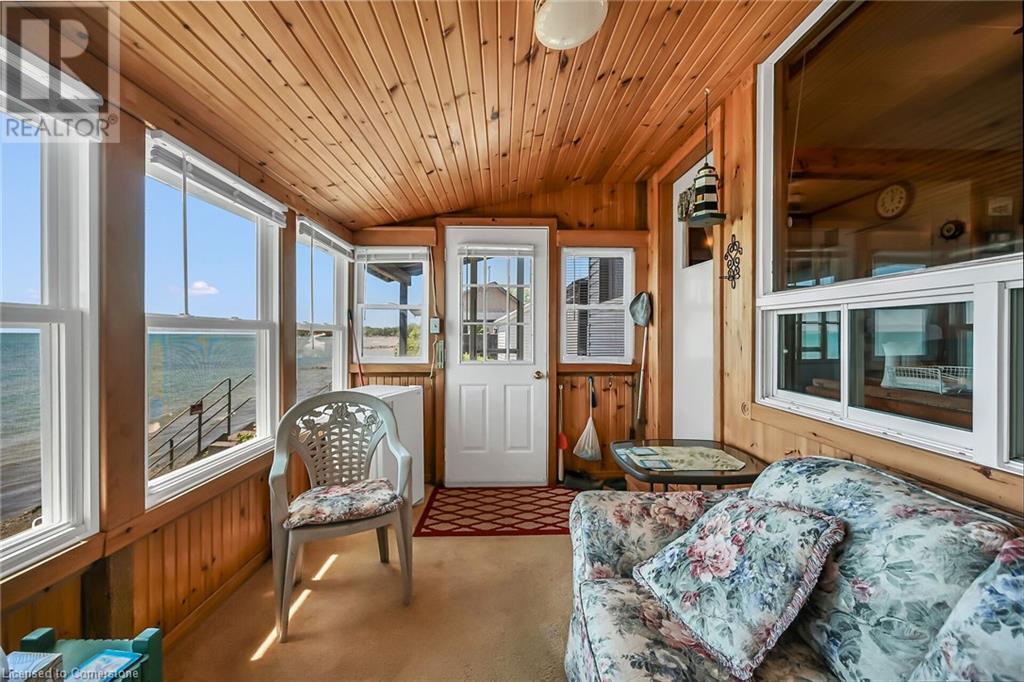 86 LAKESHORE Road