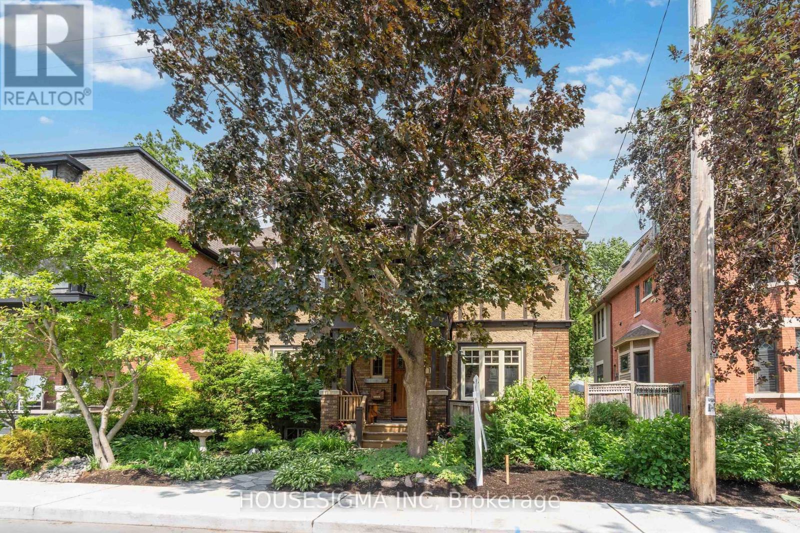 19 OAKLAND AVENUE