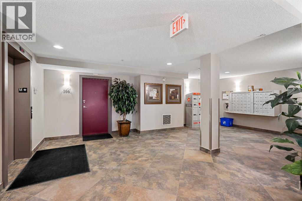 402, 1321 Kensington Close NW