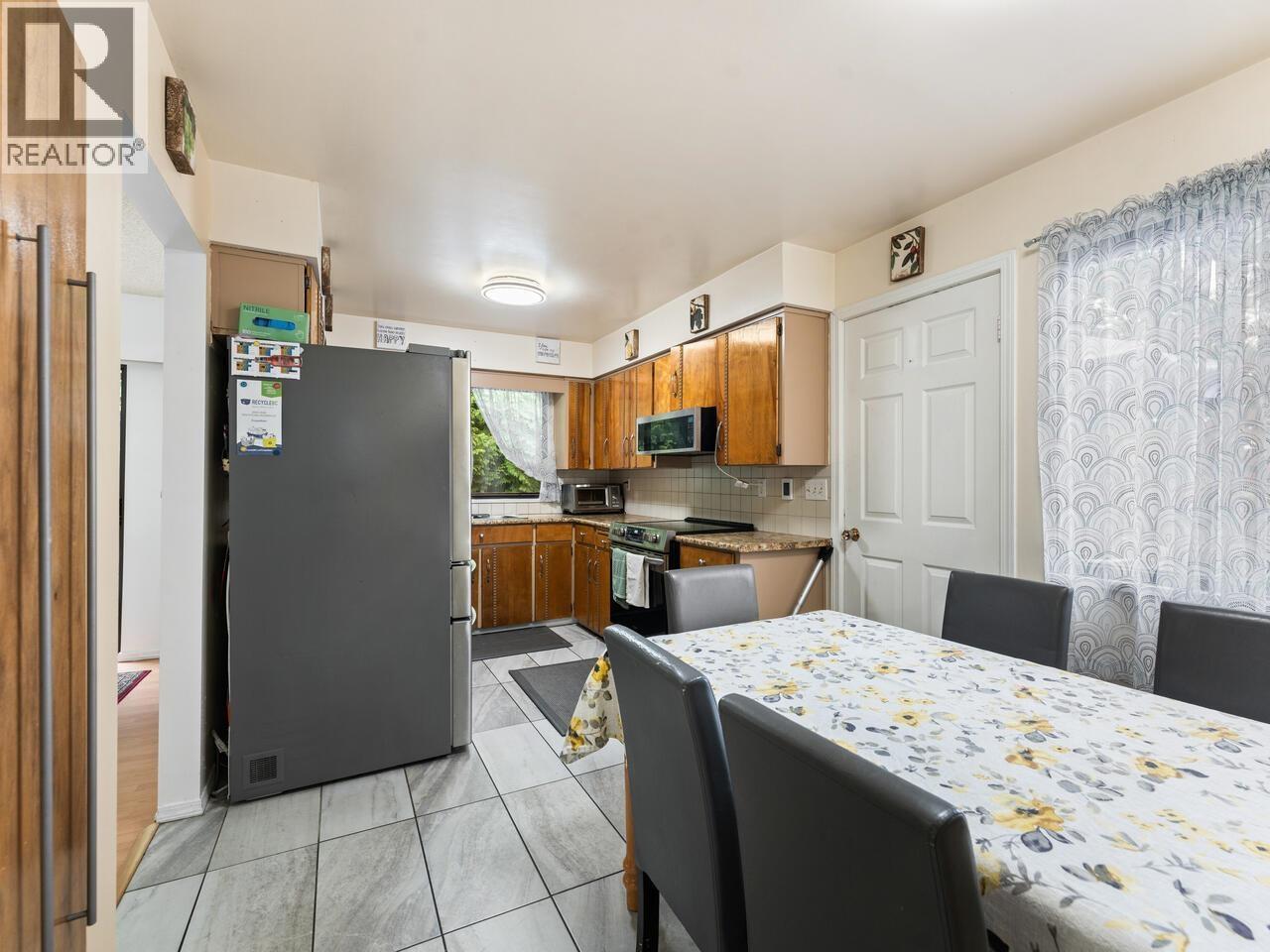 540 SCHOOLHOUSE STREET