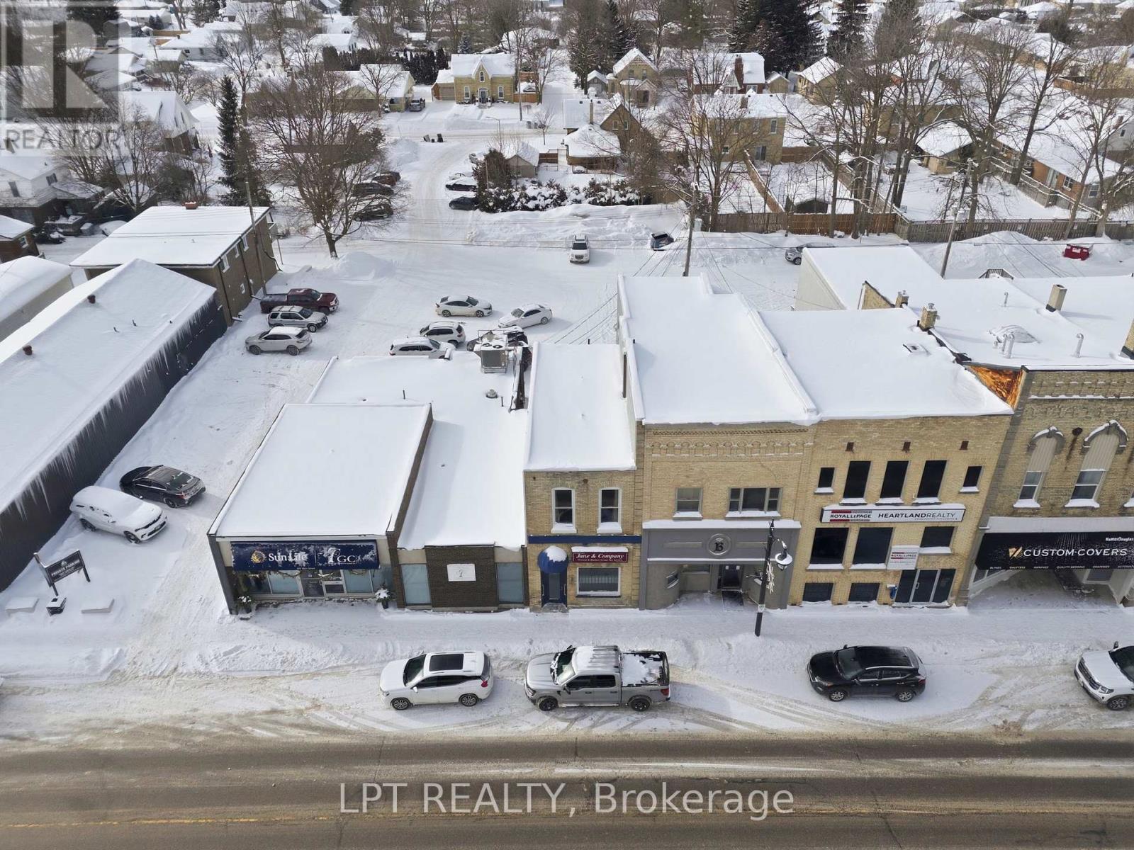 423 MAIN STREET S