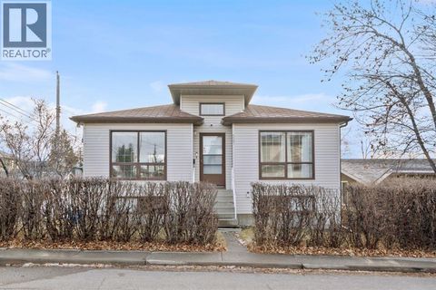 4507 37 Avenue SW Calgary AB T3E1C9