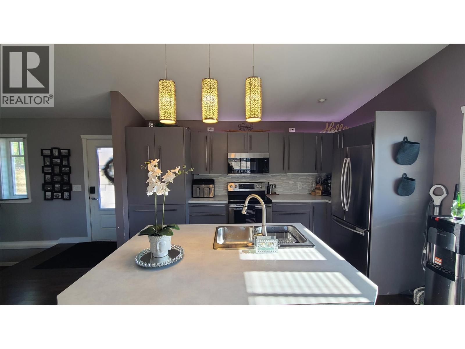 2670 GLENMORE RD Road