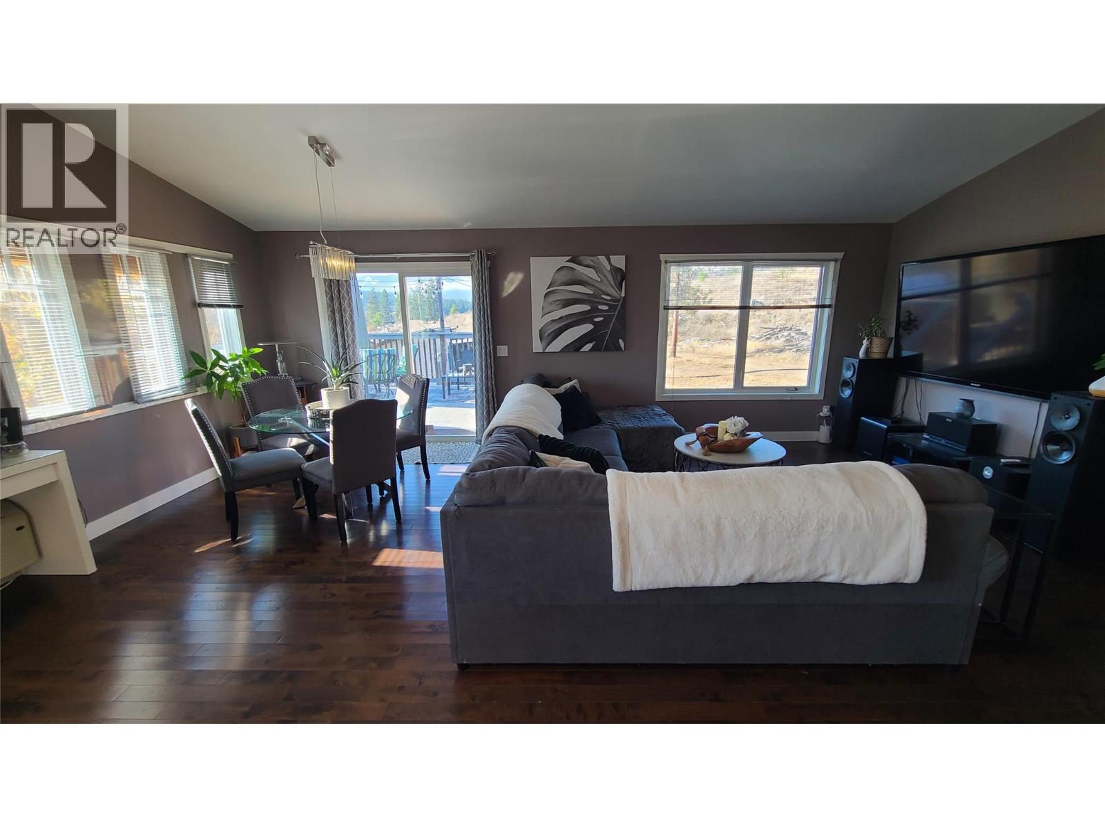 2670 GLENMORE RD Road