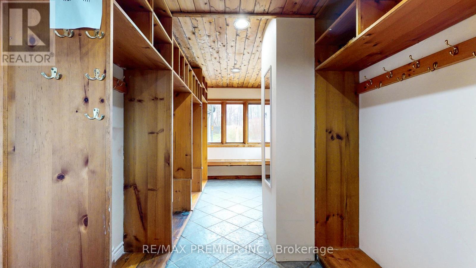 196 SUMMIT VIEW COURT