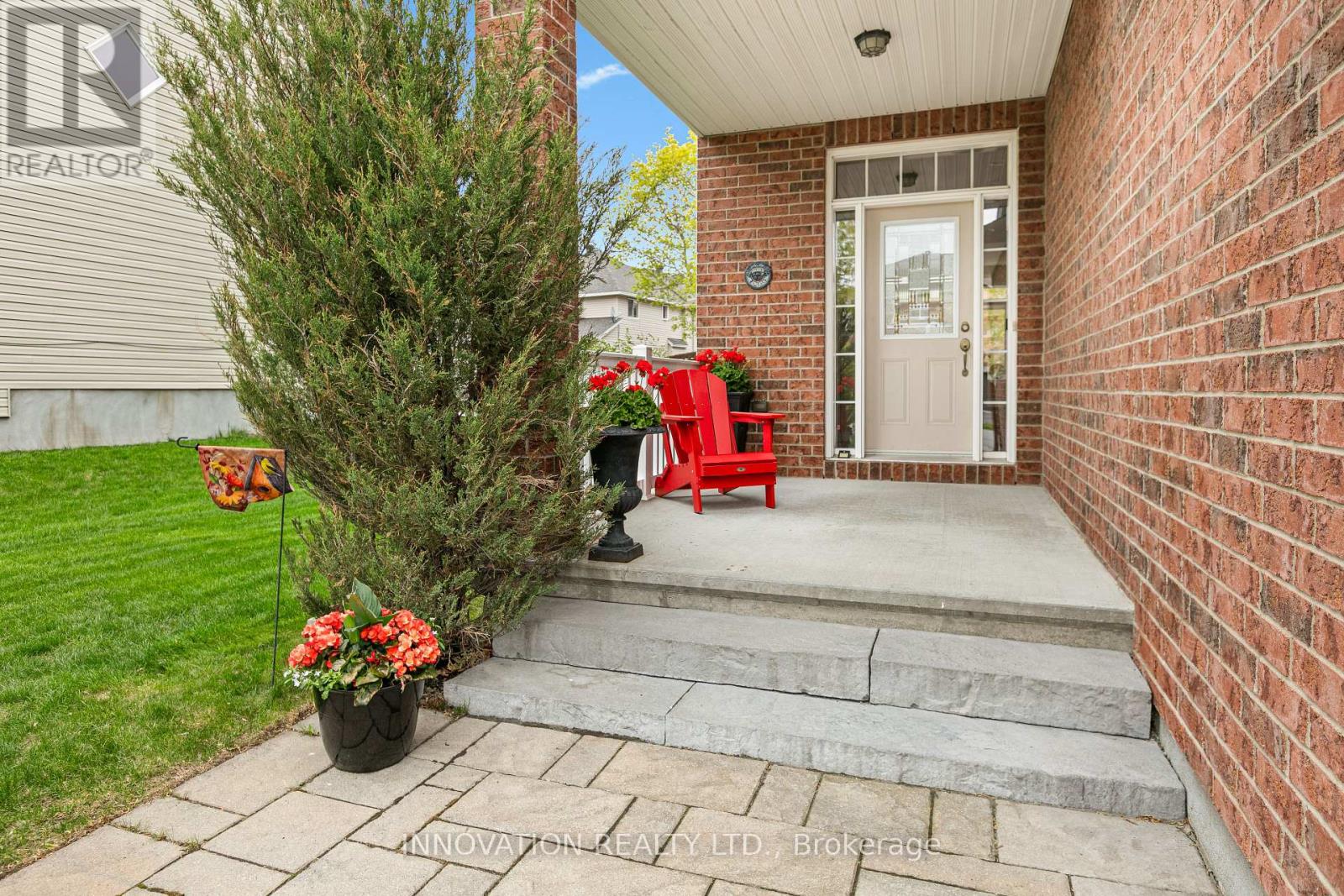 372 KINGBROOK DRIVE