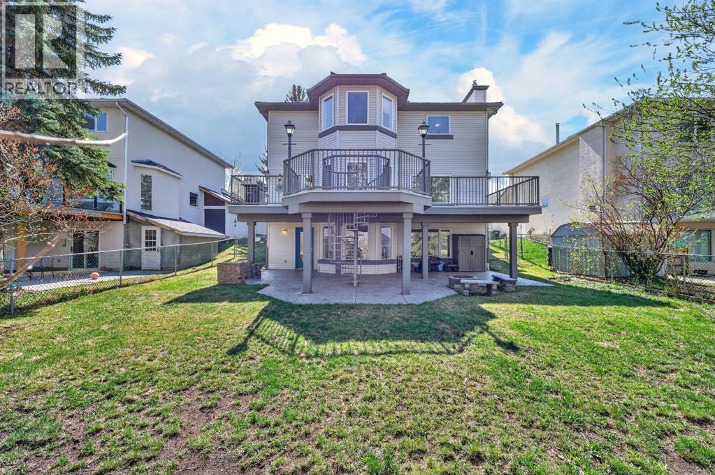 222 Diamond Drive SE