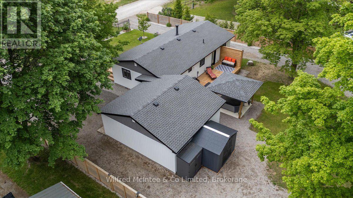 38 ALLISTER PLACE