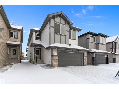 4015 208 ST NW Edmonton AB T6M3E4